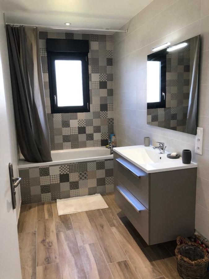 Maison Proximite Golf Et Plage De Breville Sur Mer エクステリア 写真