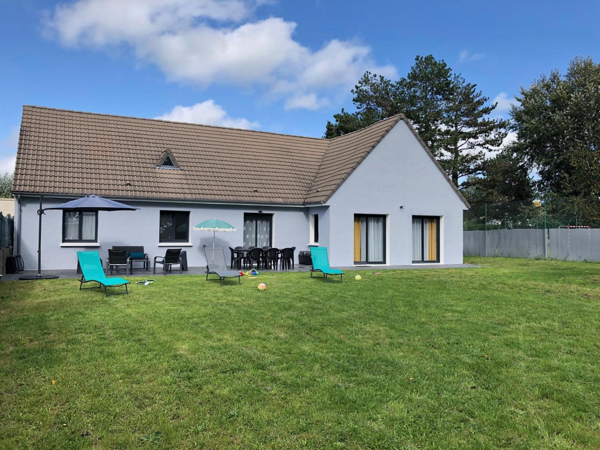 Maison Proximite Golf Et Plage De Breville Sur Mer エクステリア 写真